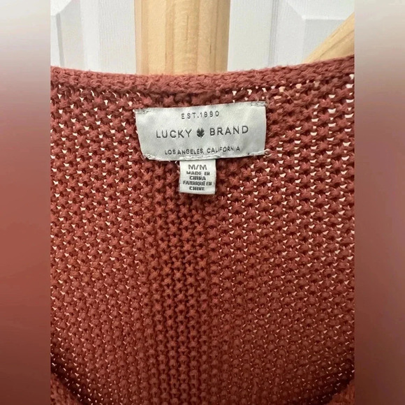 Lucky Brand Women’s size large sweater Burnt orange Excellent condition - Picture 4 of 6